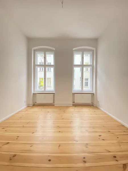 Großzügige 2 Zimmerwohnung mit Einbauküche und Dielenfußboden — photo 1